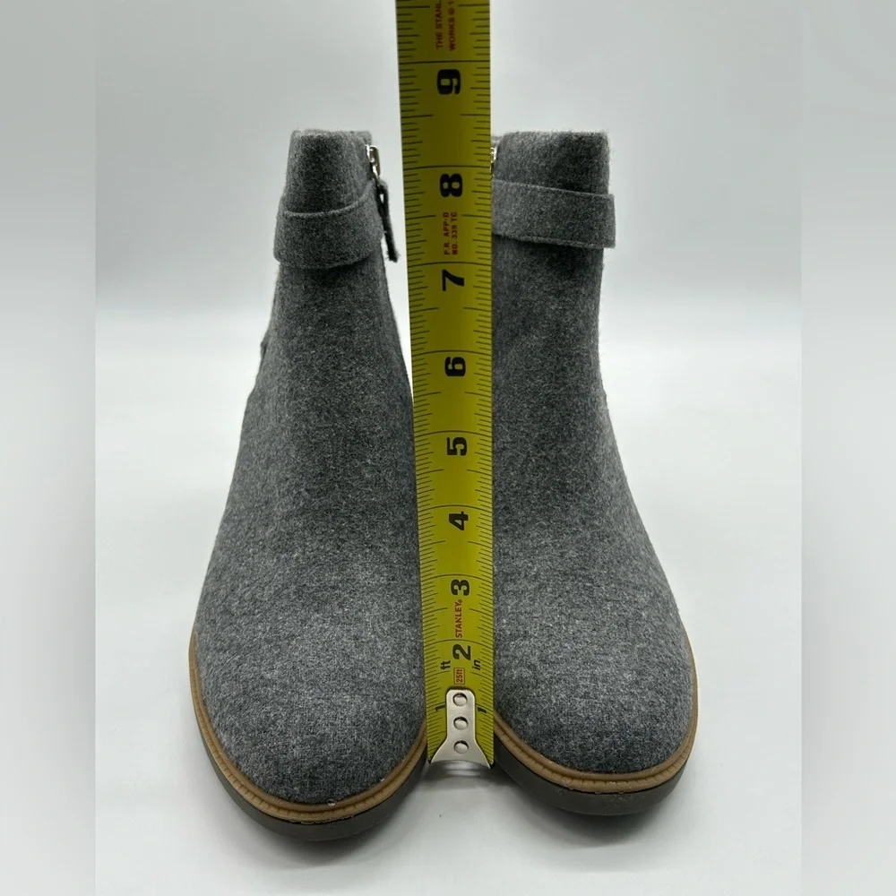 Dr. Scholls step into